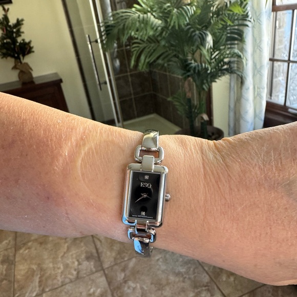 Watch - Picture 3 of 4